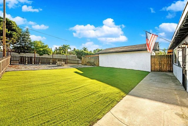 8273 Melrose Lane, El Cajon, CA 92021