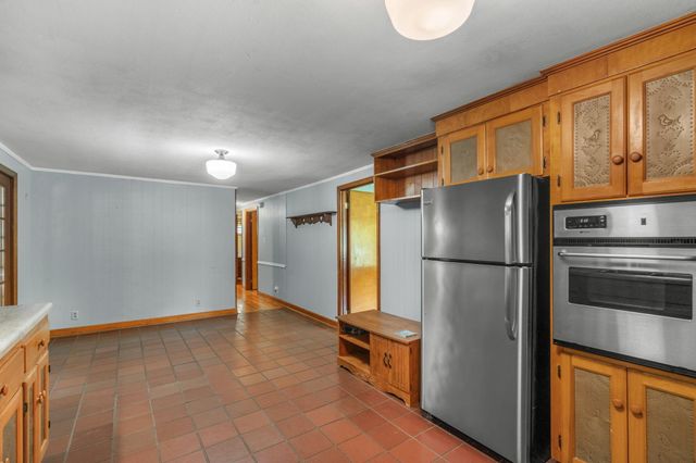 517 Oak Grove Road, Benton, TN 37307