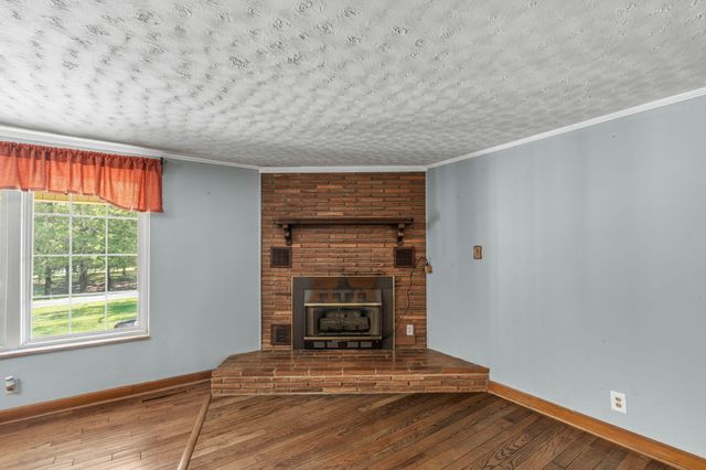 517 Oak Grove Road, Benton, TN 37307