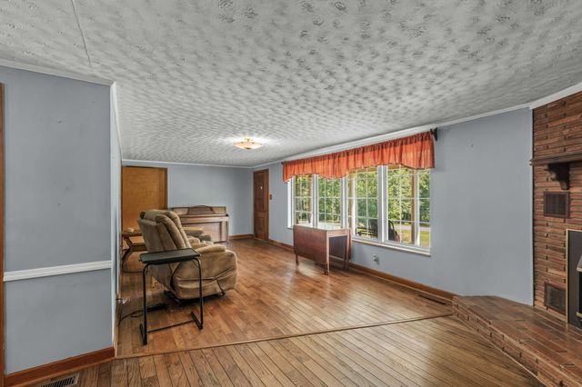 517 Oak Grove Road, Benton, TN 37307