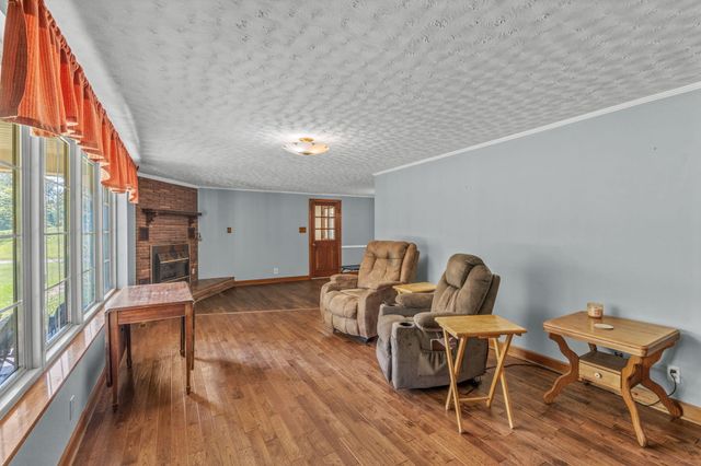 517 Oak Grove Road, Benton, TN 37307