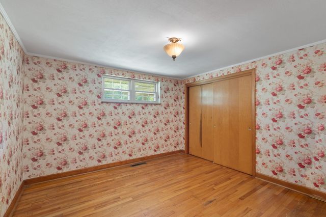 517 Oak Grove Road, Benton, TN 37307