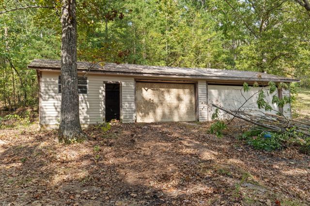 517 Oak Grove Road, Benton, TN 37307