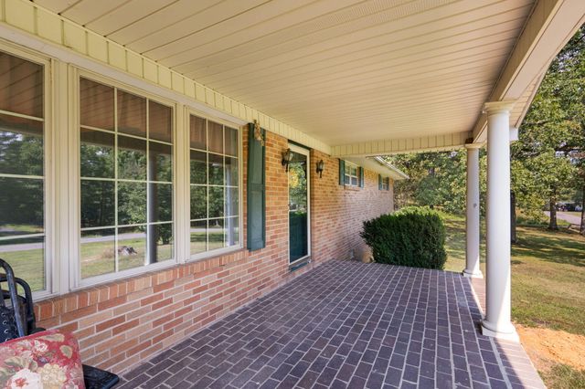 517 Oak Grove Road, Benton, TN 37307