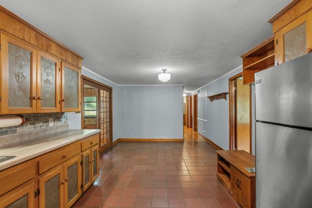 517 Oak Grove Road, Benton, TN 37307