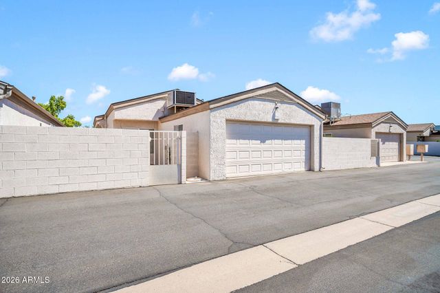 21744 N VERDE RIDGE Drive, Sun City West, AZ 85375
