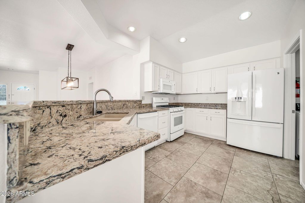 21744 N VERDE RIDGE Drive, Sun City West, AZ 85375 — photo 4