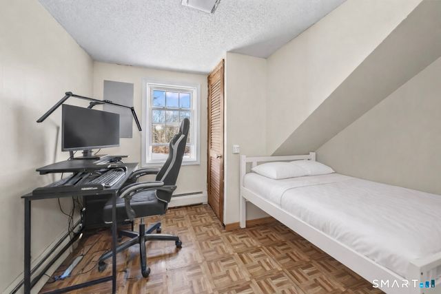 790 Wintergreen Avenue, Hamden, CT 06514