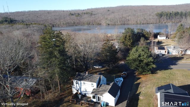 790 Wintergreen Avenue, Hamden, CT 06514