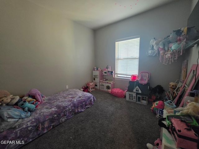 624 David Ortiz Street, Socorro, TX 79927