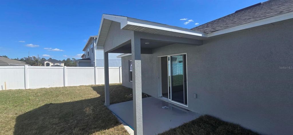 Image 13 of property listing at 184 ATHABASCA DRIVE, Poinciana, FL 34759