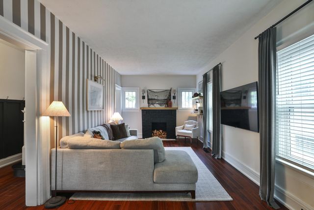 180 Tibet Road, Columbus, OH 43202