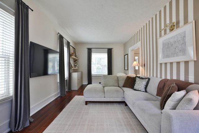 180 Tibet Road, Columbus, OH 43202