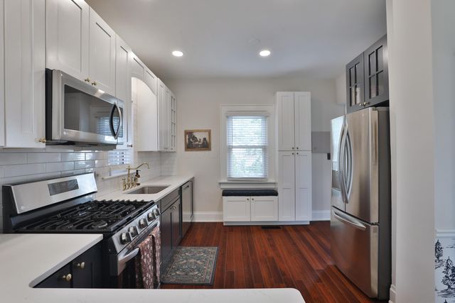 180 Tibet Road, Columbus, OH 43202