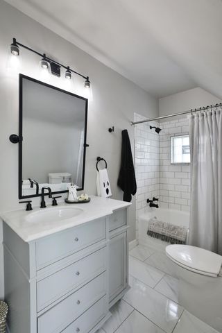 180 Tibet Road, Columbus, OH 43202