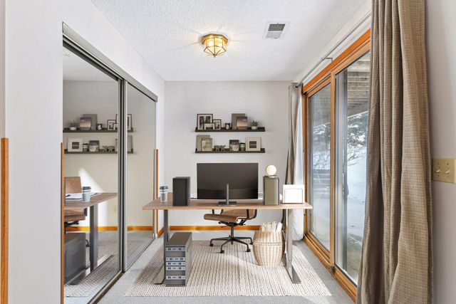 4520 Rosewood Lane N, Plymouth, MN 55442