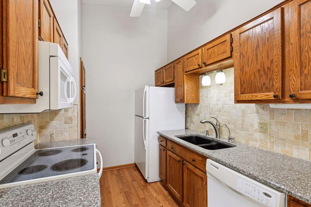 4520 Rosewood Lane N, Plymouth, MN 55442