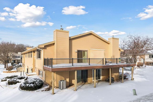 4520 Rosewood Lane N, Plymouth, MN 55442