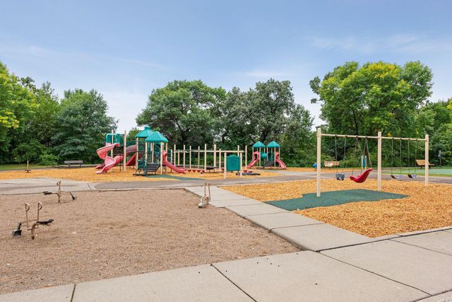 4520 Rosewood Lane N, Plymouth, MN 55442