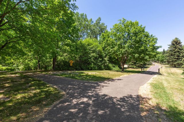 4520 Rosewood Lane N, Plymouth, MN 55442