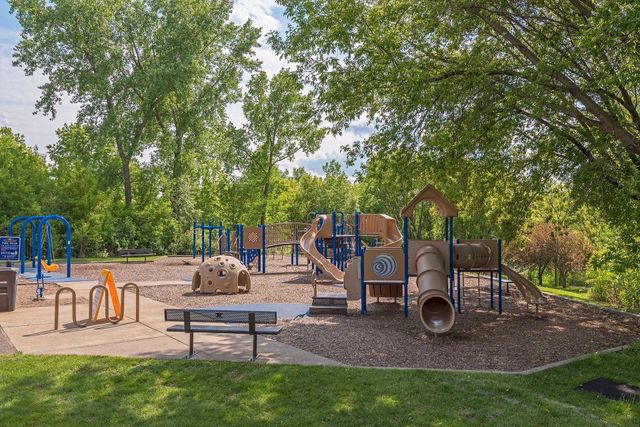 4520 Rosewood Lane N, Plymouth, MN 55442