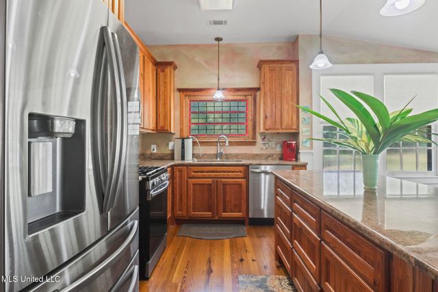 502 Jeff Davis Avenue, Waveland, MS 39576