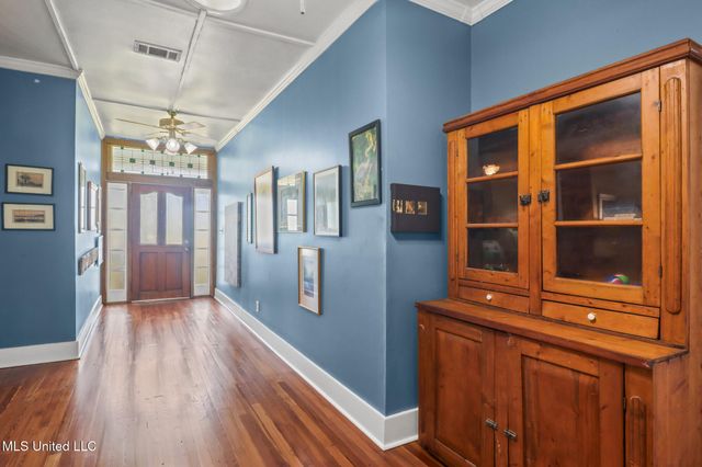 502 Jeff Davis Avenue, Waveland, MS 39576