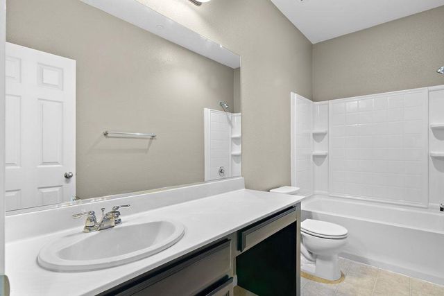 2200 Gallery Dr, Riverbank, CA 95367