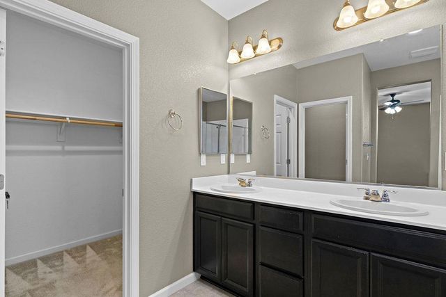 2200 Gallery Dr, Riverbank, CA 95367