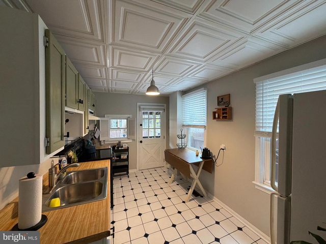 1322 PENN ST, Harrisburg, PA 17102