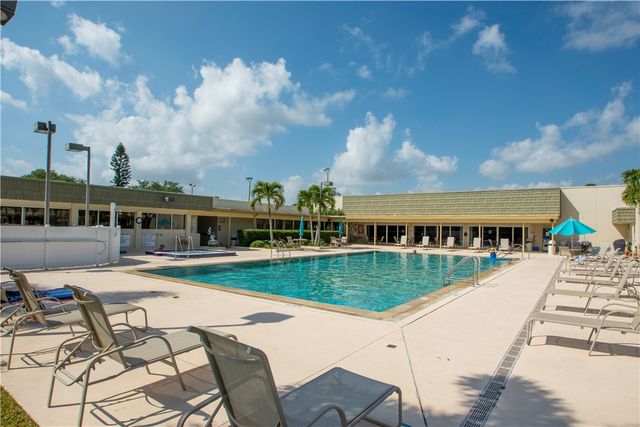 85 Crooked Tree Lane 203, Vero Beach, FL 32962