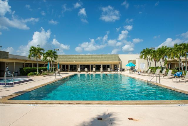 85 Crooked Tree Lane 203, Vero Beach, FL 32962