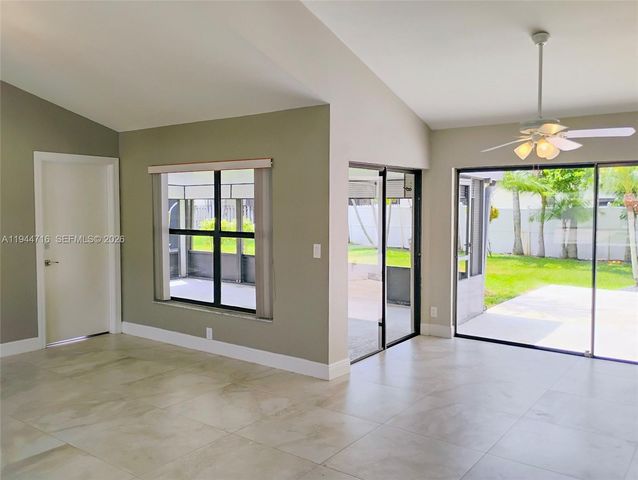 9654 Sun Pointe Dr, Boynton Beach, FL 33437