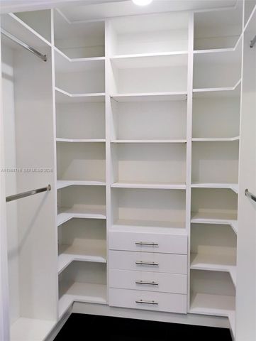 9654 Sun Pointe Dr, Boynton Beach, FL 33437