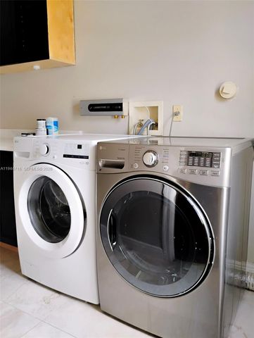 9654 Sun Pointe Dr, Boynton Beach, FL 33437