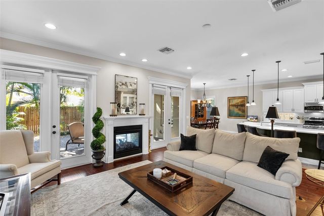 3514 GRANADA, Tampa, FL 33629