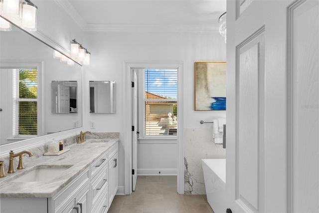 3514 GRANADA, Tampa, FL 33629