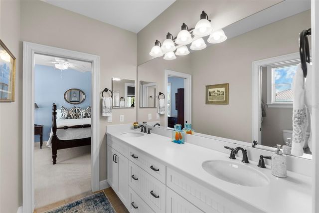 3514 GRANADA, Tampa, FL 33629