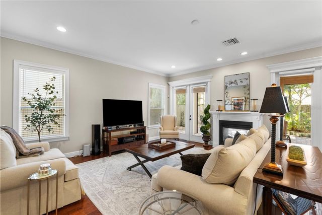 3514 GRANADA, Tampa, FL 33629