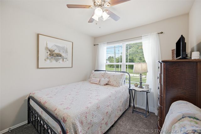 323 N Fairland Avenue, Coweta, OK 74429