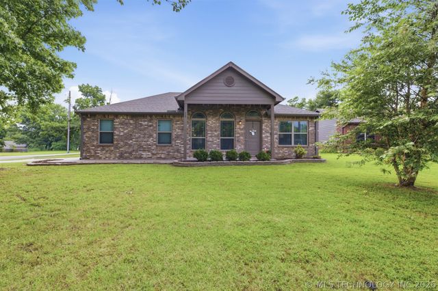 323 N Fairland Avenue, Coweta, OK 74429