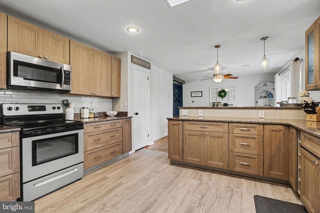247 FROELICH AVE, Mountville, PA 17554