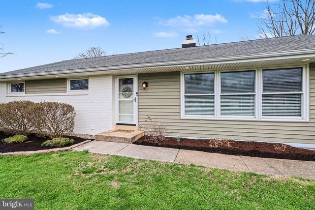 247 FROELICH AVE, Mountville, PA 17554