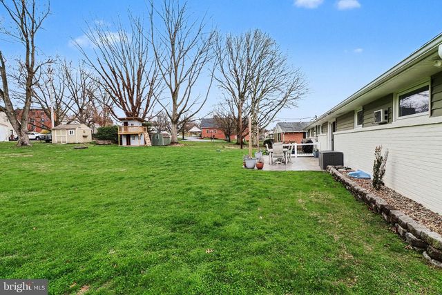 247 FROELICH AVE, Mountville, PA 17554