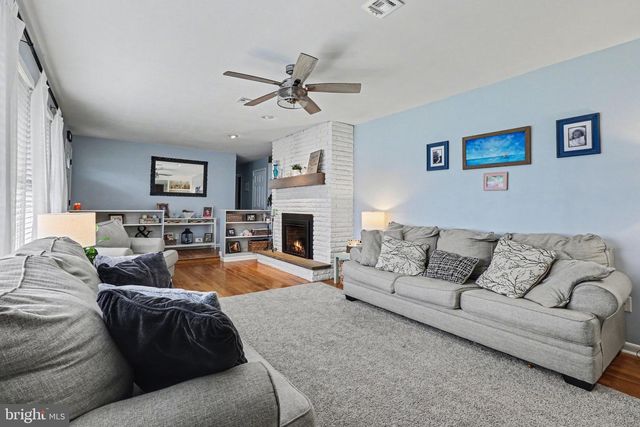247 FROELICH AVE, Mountville, PA 17554