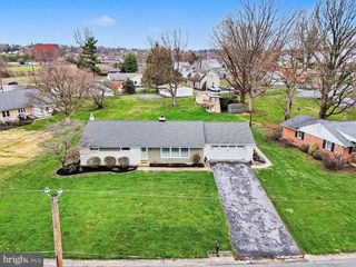 247 FROELICH AVE, Mountville, PA 17554