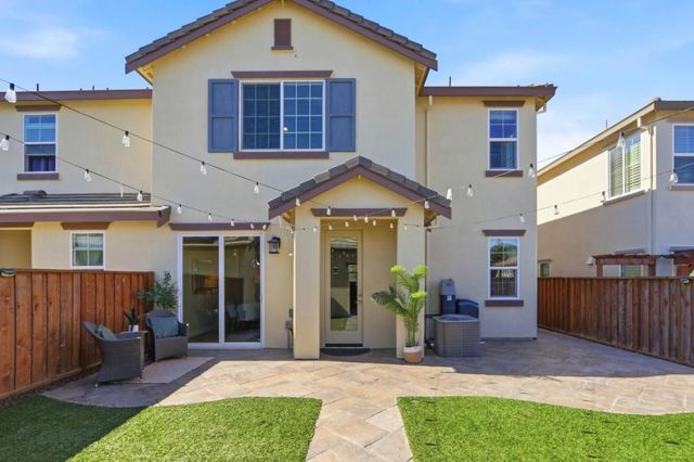 18971 Chicory Lane, Morgan Hill, CA 95037