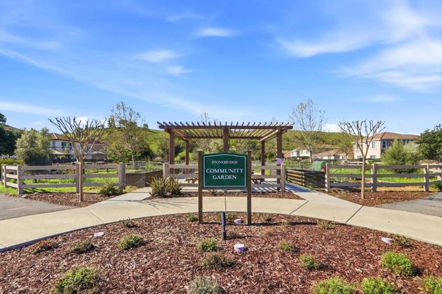 18971 Chicory Lane, Morgan Hill, CA 95037