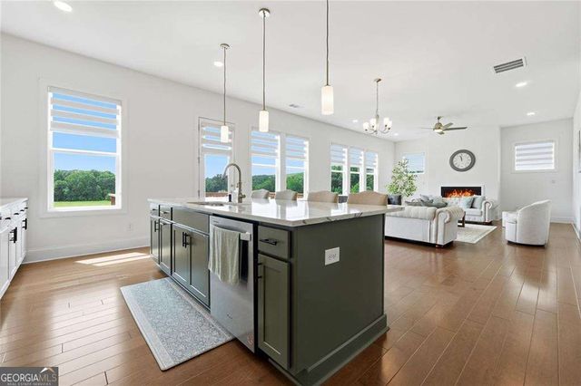 5043 Baywood Lane, Woodstock, GA 30188
