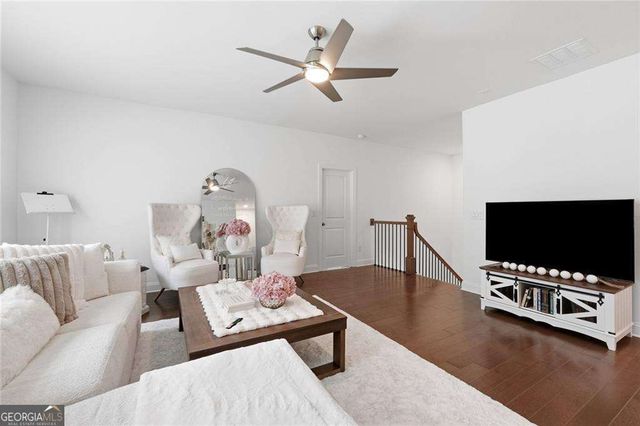 5043 Baywood Lane, Woodstock, GA 30188